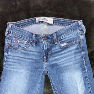 Hollister Women's Medium wash Blue Jeans